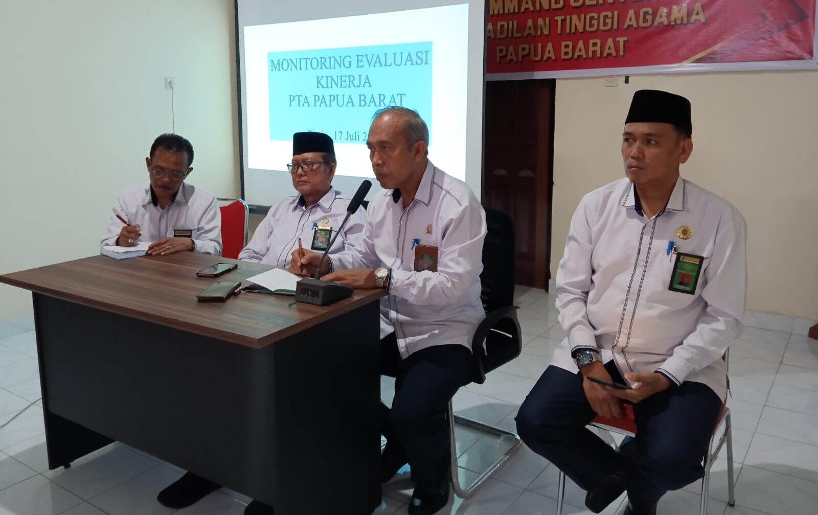 Monitoring dan Evaluasi Pelaksanaan Pembinaan Secara Virtual di Wilayah Hukum PTA Papua Barat