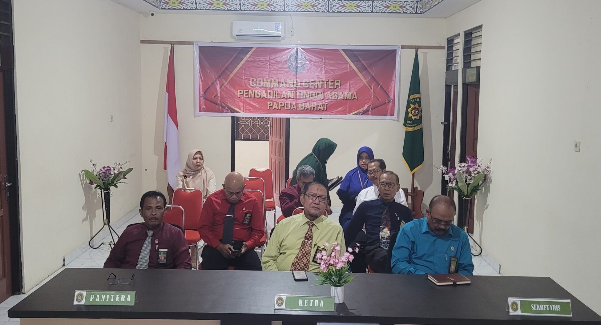 PTA Papua Barat Mengikuti Pembinaan dan Sosialisasi Juknis Pengelolaan Data Tenaga Teknis Peradilan Agama Secara Daring