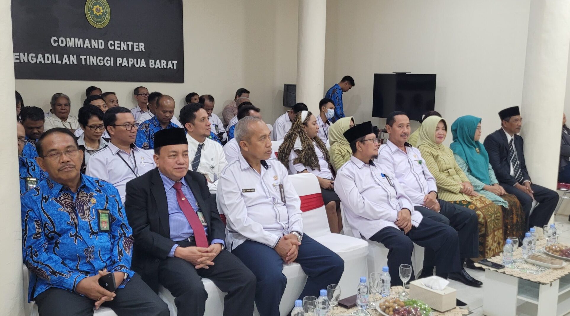 Pimpinan PTA Papua Barat Menghadiri Pisah Sambut WKPT Papua Barat