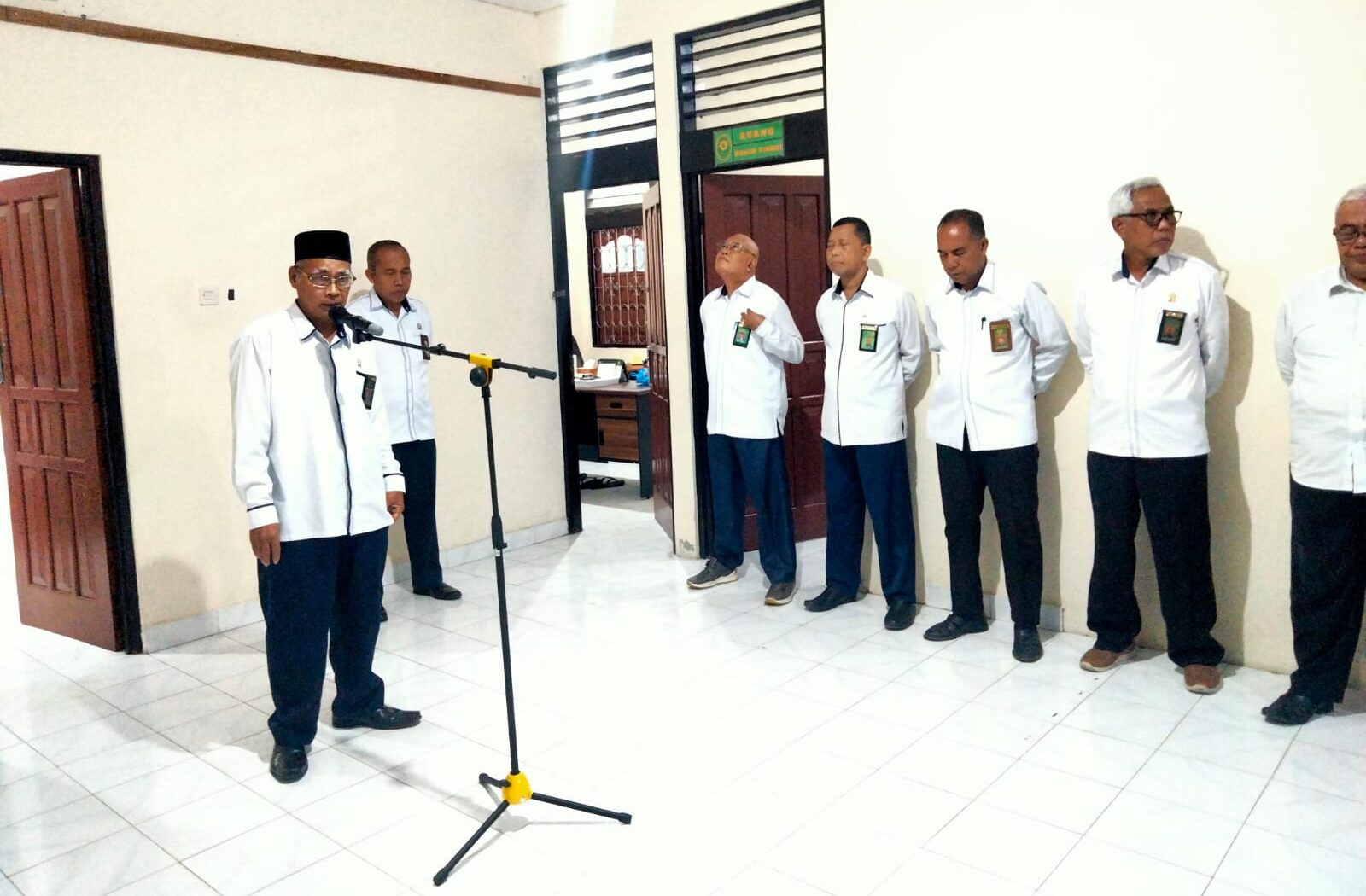 Apel Pagi, Senin (29/04)