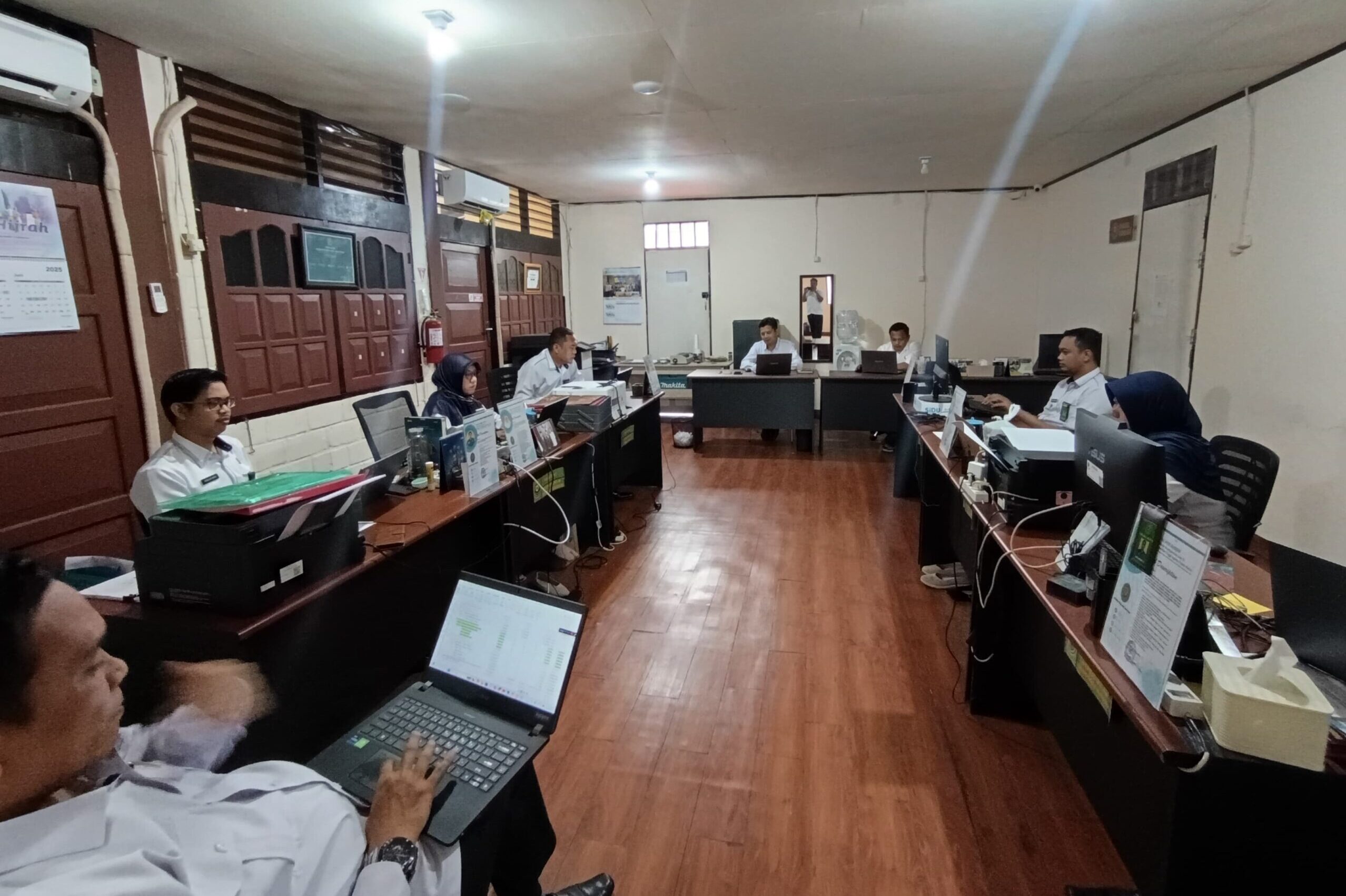 Rapat monitoring dan evaluasi bidang Kesekretariatan, Senin (26/5)
