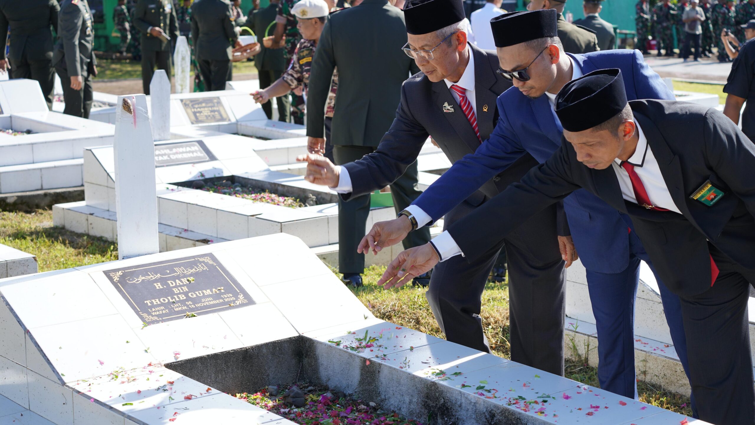 PTA Papua Barat Hadiri Ziarah di TMP Trikora Manokwari dalam Rangka HUT TNI ke-80