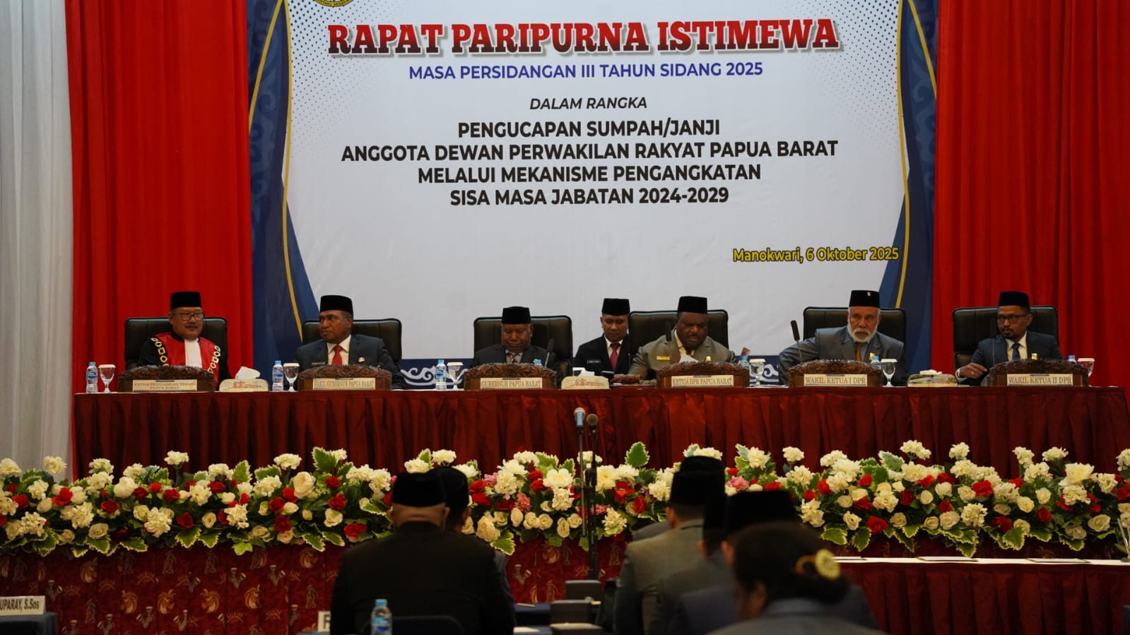 Hakim Tinggi PTA Papua Barat Hadiri Acara Pengucapan Sumpah/Janji Anggota DPR Papua Barat Sisa Masa Jabatan 2024–2029